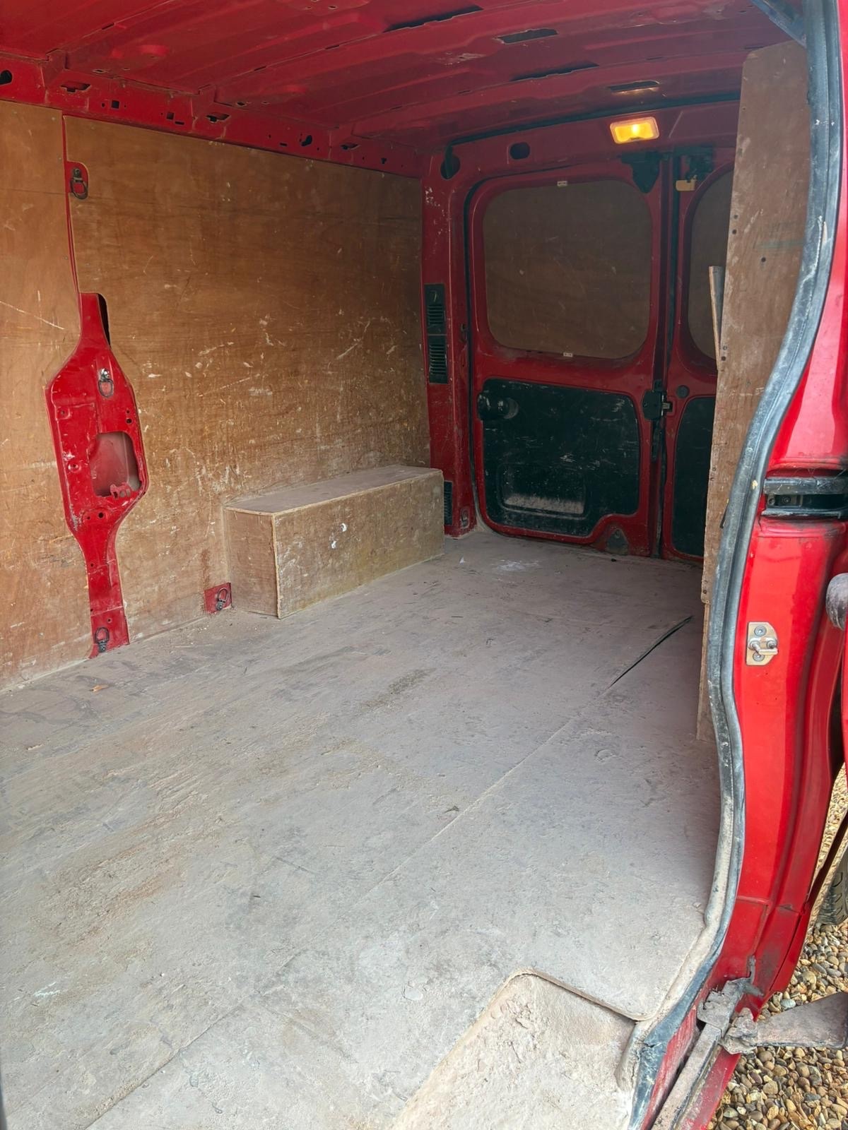 Used Vauxhall Vivaro 2015 for sale - 78168339: Photo 9