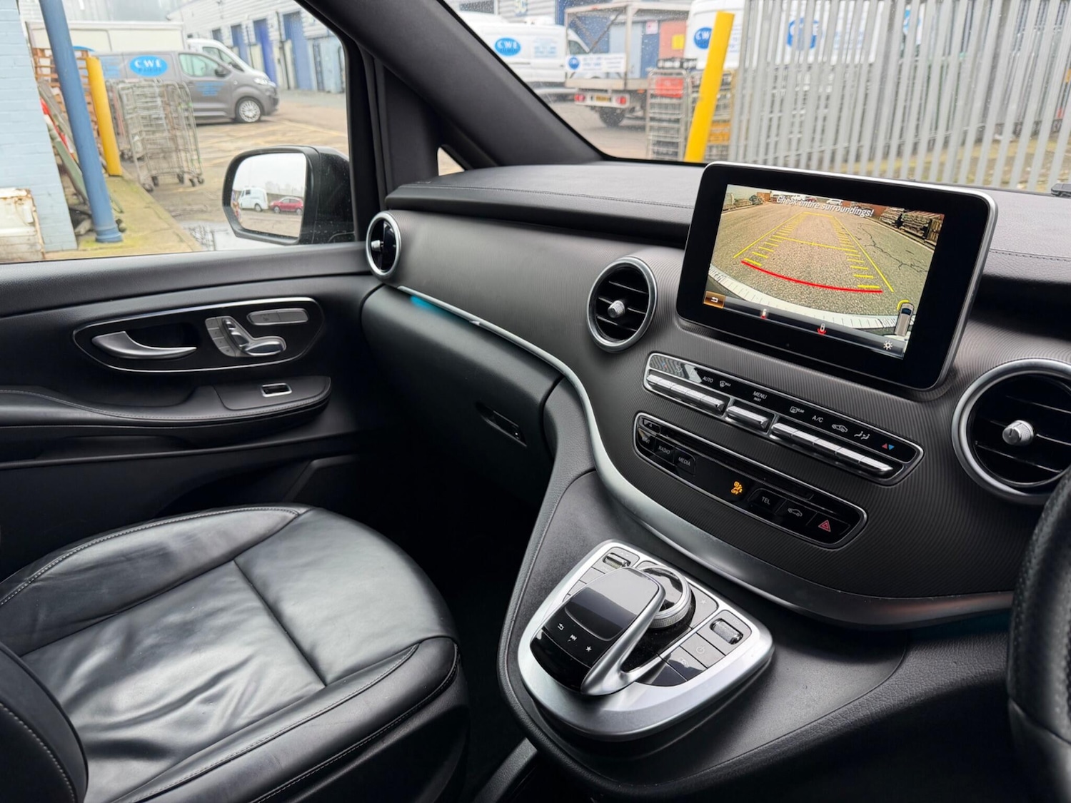 Used Mercedes-Benz V-Class for sale - 77966379: Photo 19