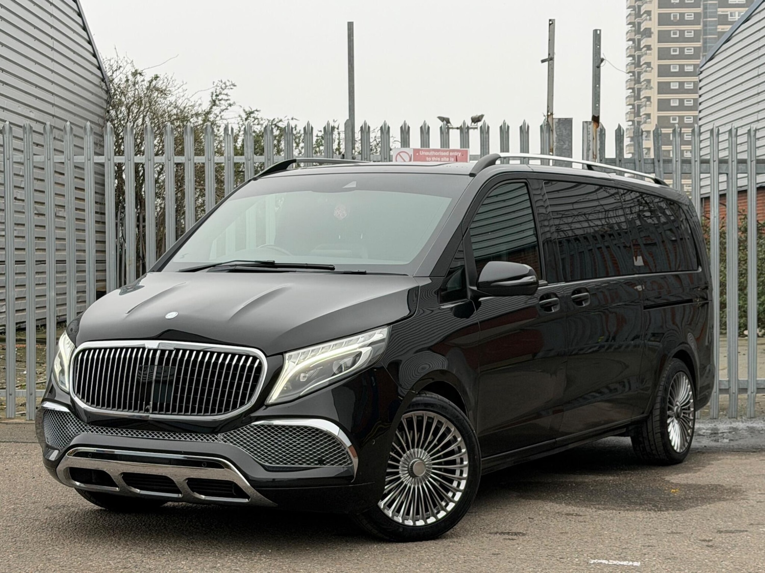 Used Mercedes-Benz V-Class for sale - 77966379: Photo 3