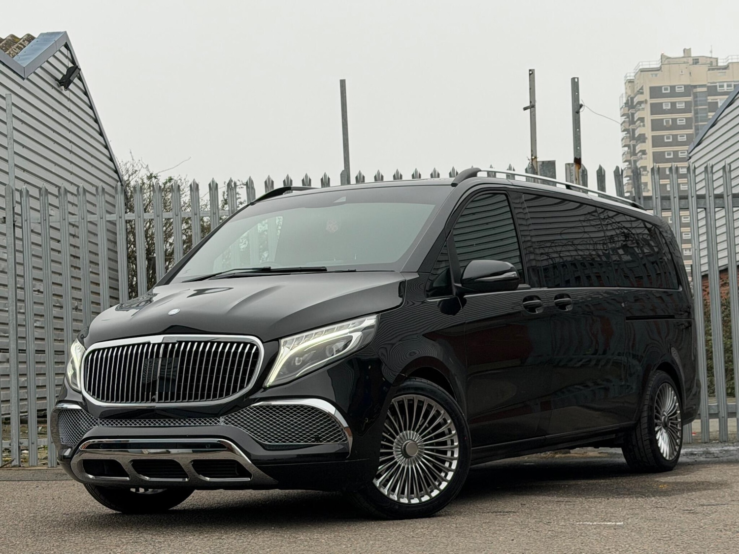 Used Mercedes-Benz V-Class for sale - 77966379: Photo 4