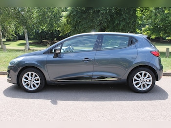 Used Renault Clio 2017 for sale - 79023503: Photo