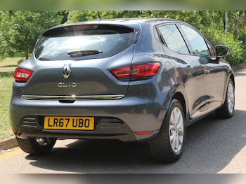 Used Renault Clio 2017 for sale - 79023503: Photo