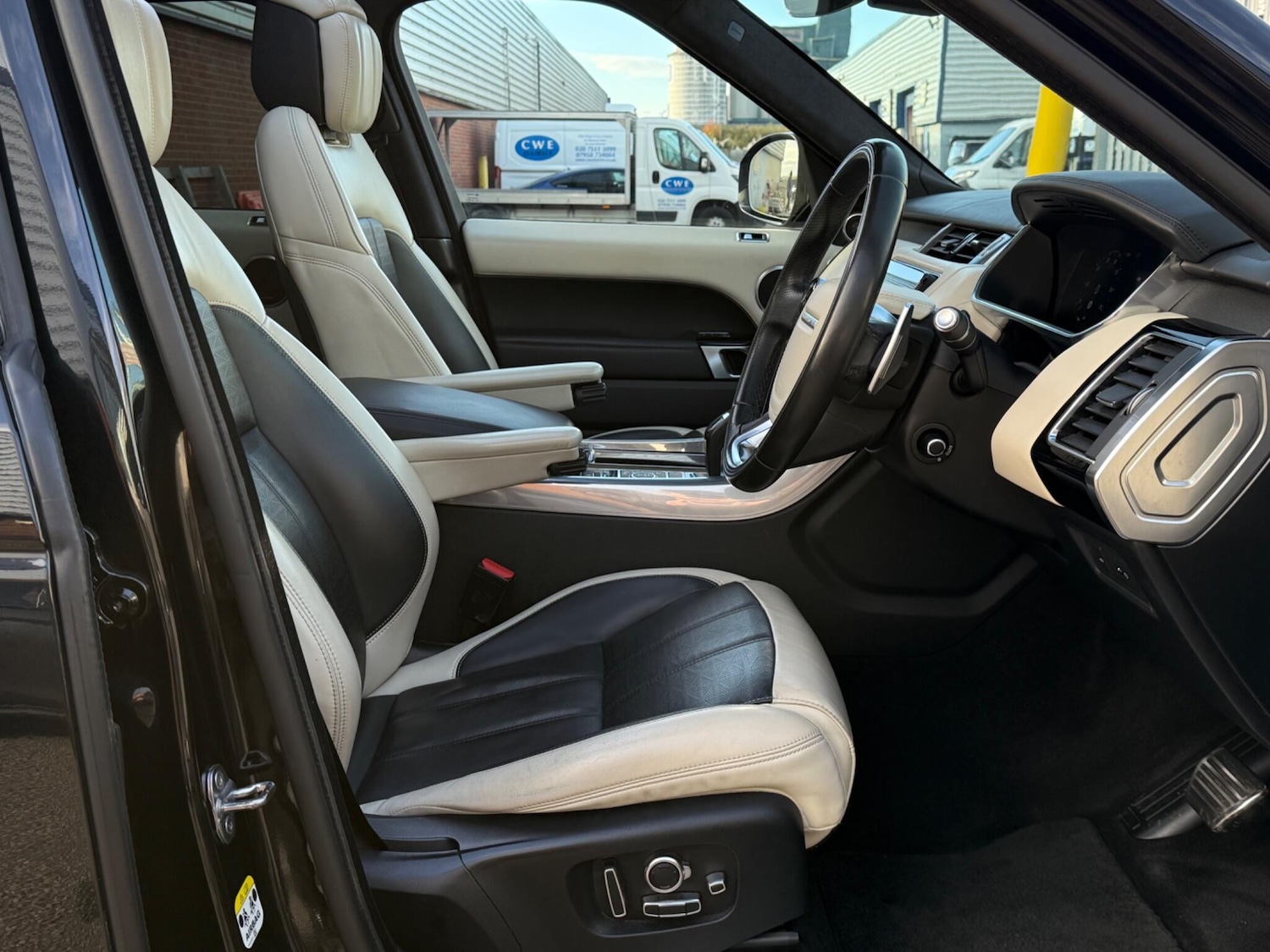 Used Land Rover Range Rover Sport 2018 for sale - 77966505: Photo 22