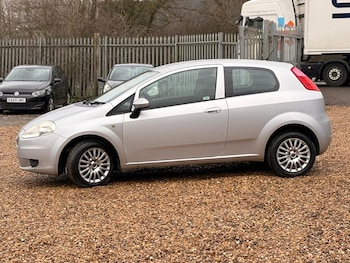 Used Fiat Grande Punto 2010 for sale - 77966472: Photo