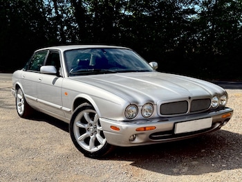 Used Jaguar XJ 2002 for sale - 78840654: Photo