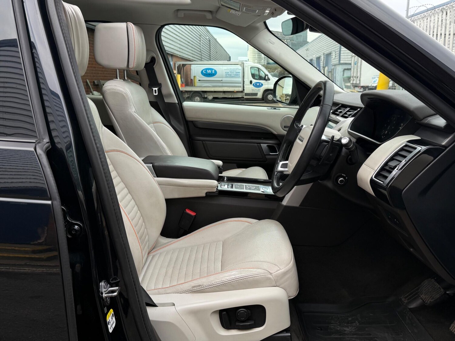 Used Land Rover Discovery 2019 for sale - 77966332: Photo 22