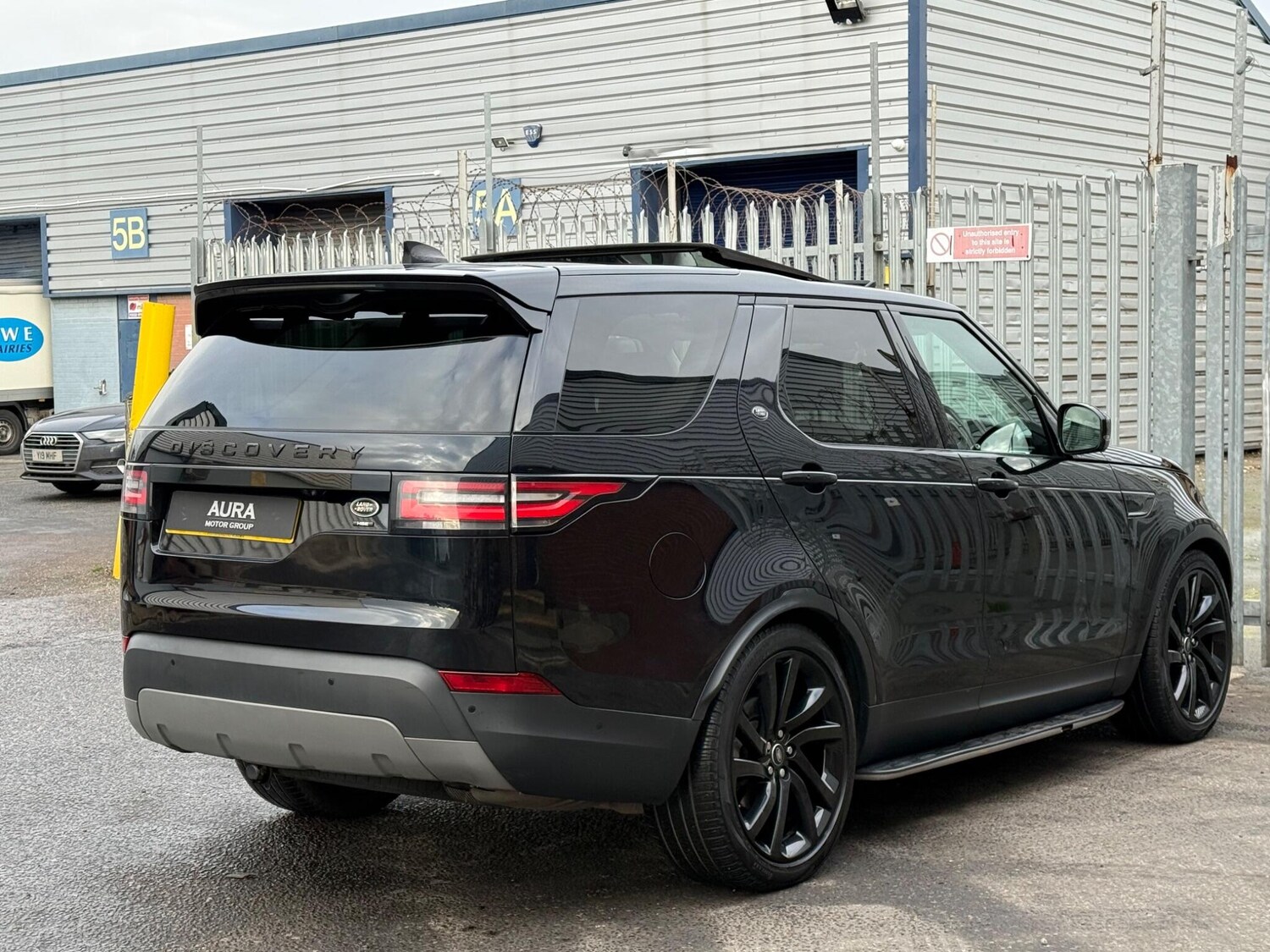 Used Land Rover Discovery 2019 for sale - 77966332: Photo 8