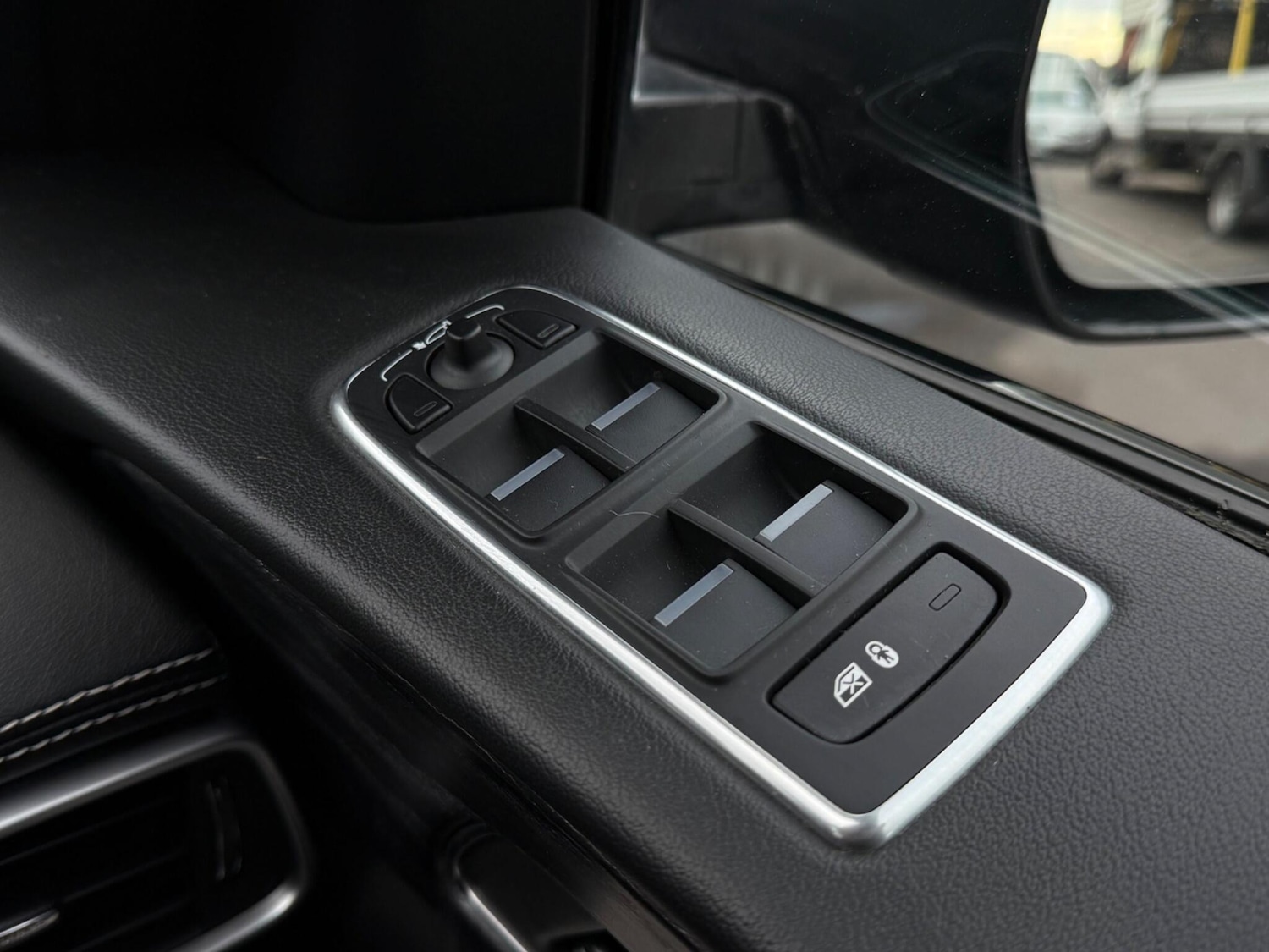 Used Jaguar F-Pace 2017 for sale - 77966487: Photo 24