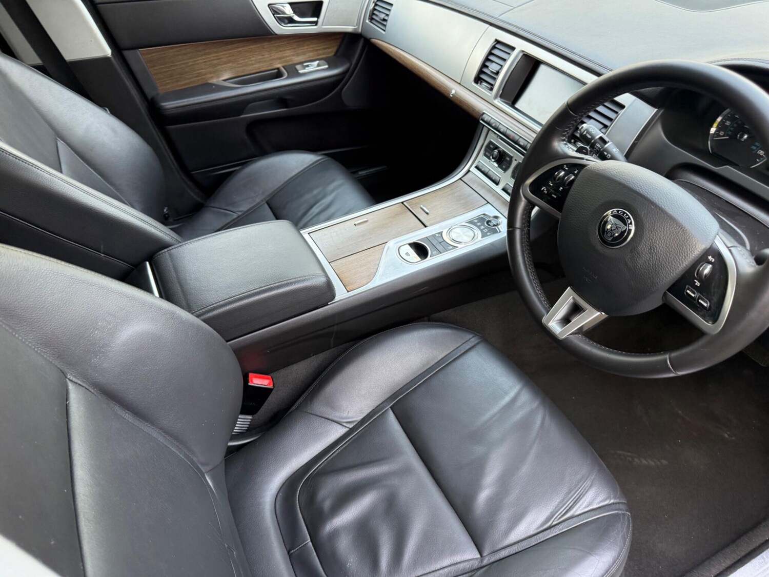 Used Jaguar XF 2015 for sale - 78043790: Photo 22