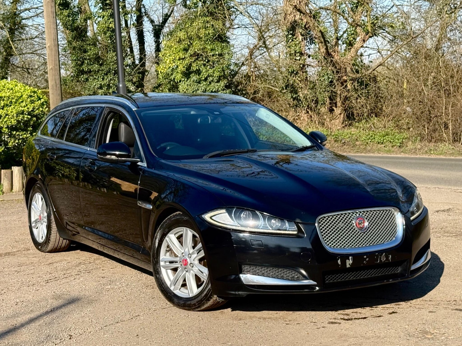 Used Jaguar XF 2015 for sale - 78043790: Photo 3