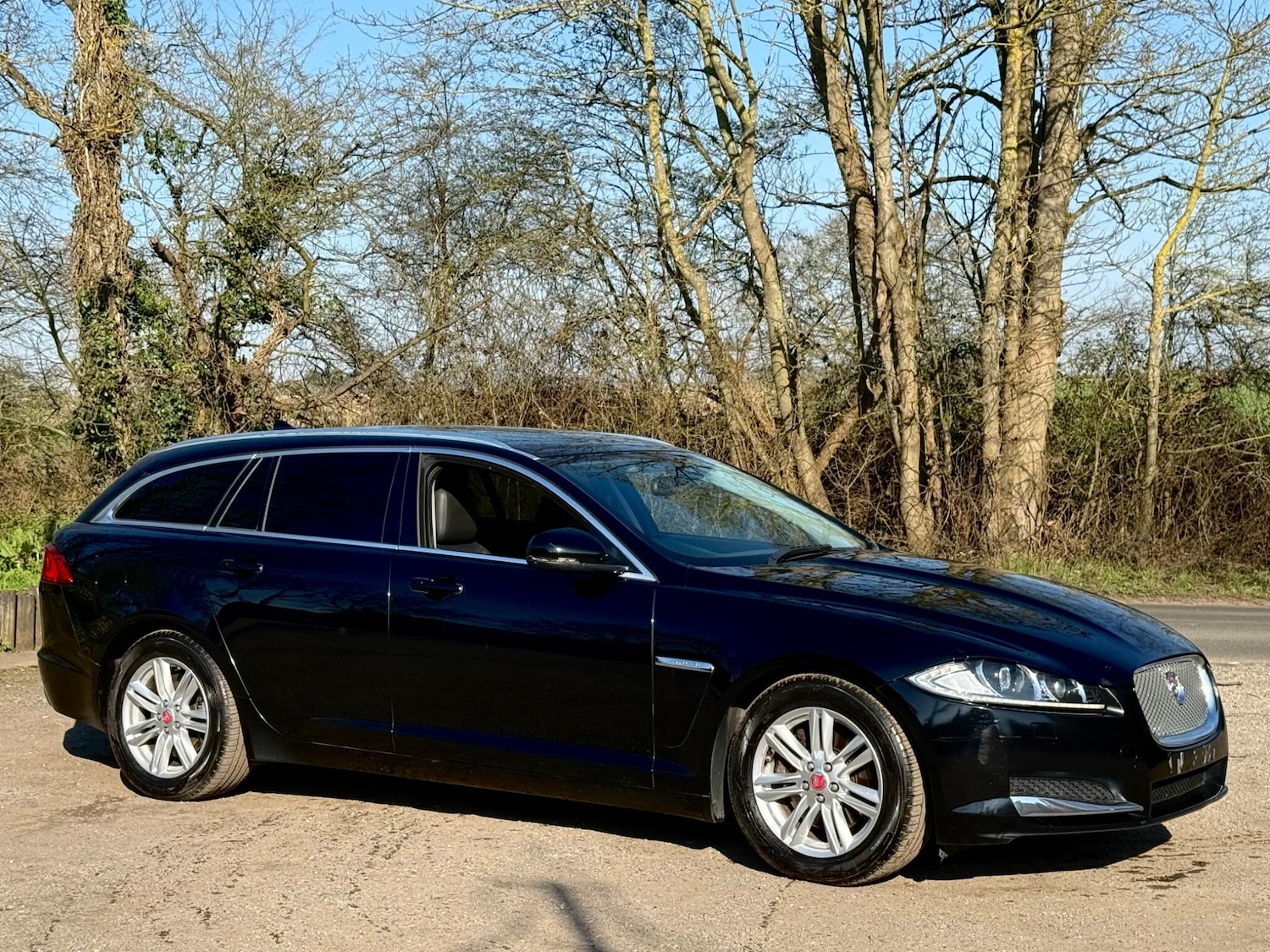 Used Jaguar XF 2015 for sale - 78043790: Photo 5