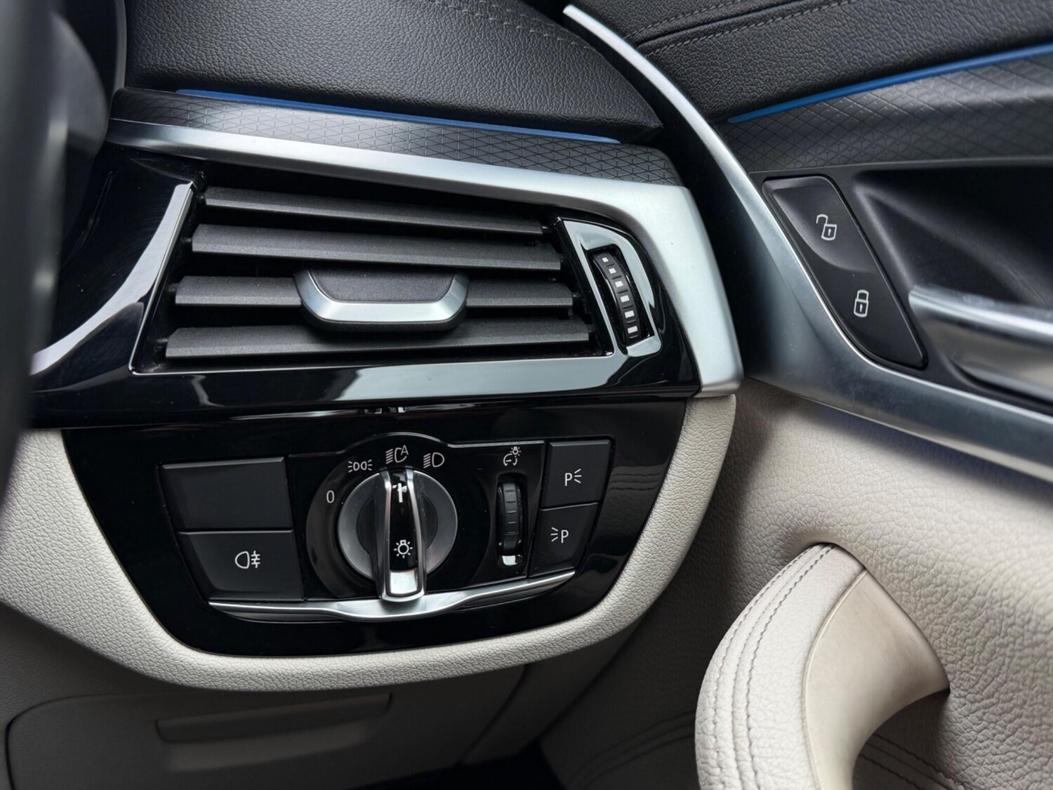 Used BMW 5 Series 2021 for sale - 77966334: Photo 21