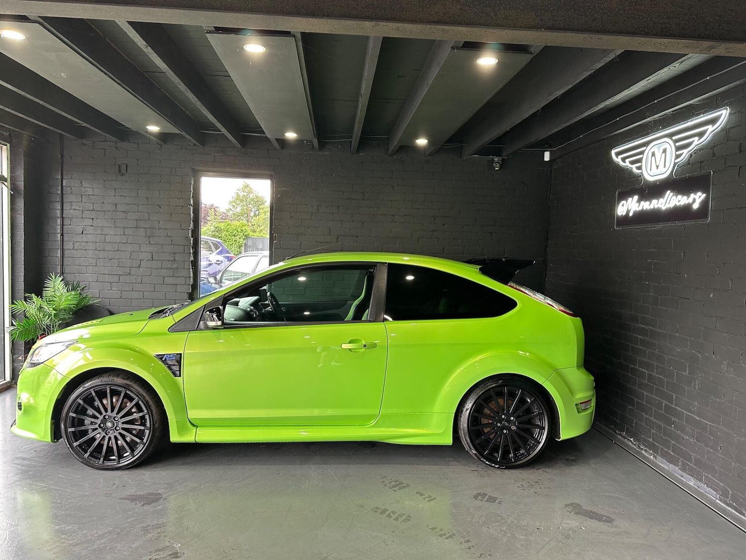 Used Ford Focus 2009 for sale - 77966385: Photo 2