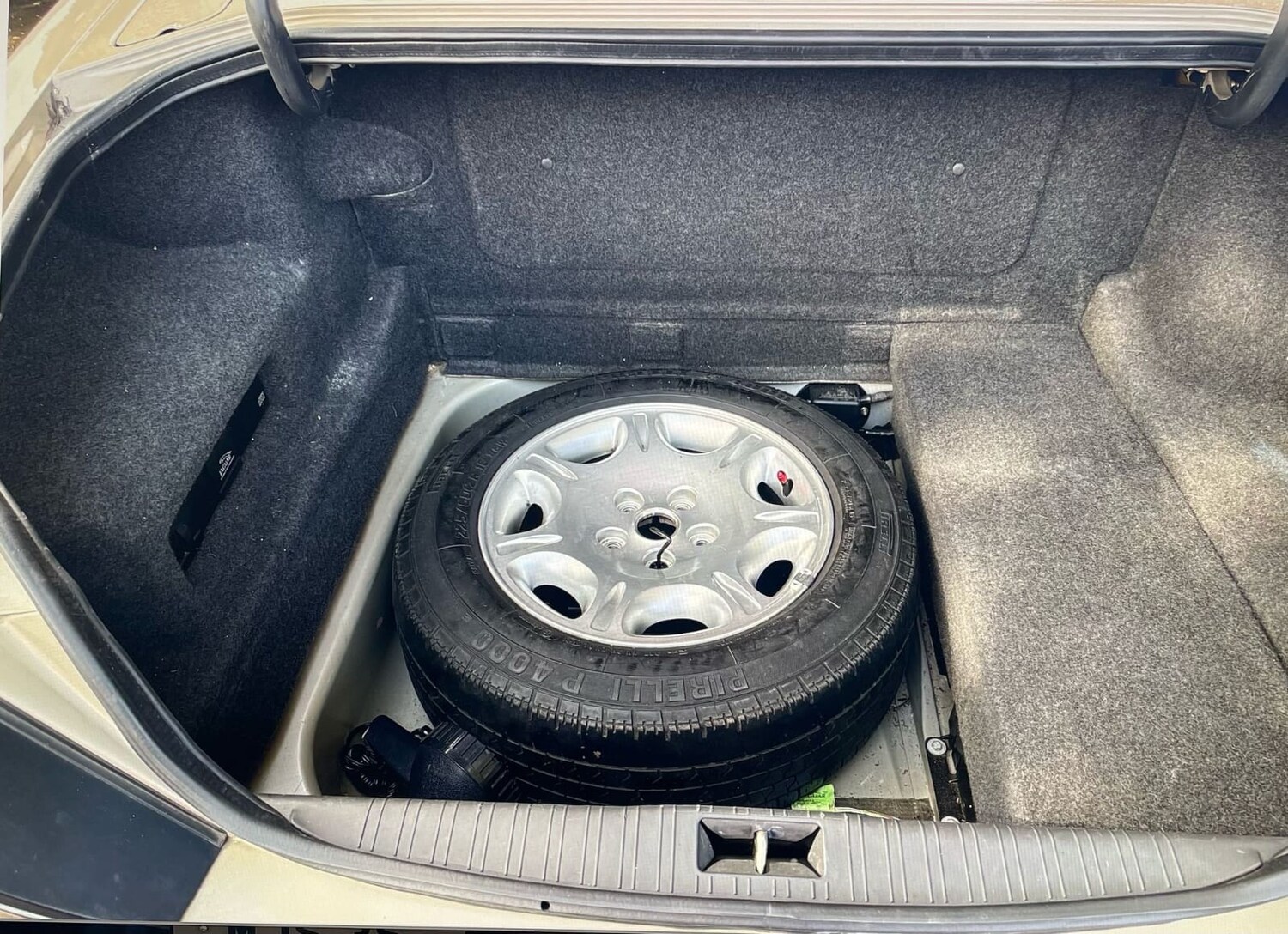 Used Jaguar XJ 2000 for sale - 77927932: Photo 6