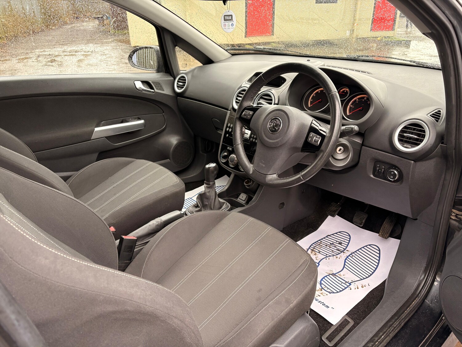 Used Vauxhall Corsa 2012 for sale - 78009308: Photo 9