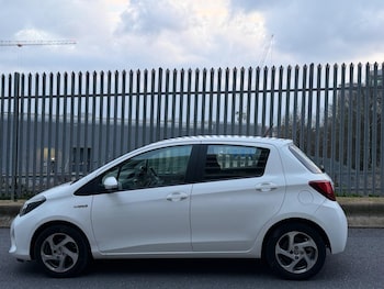 Used Toyota Yaris 2015 for sale - 78519093: Photo