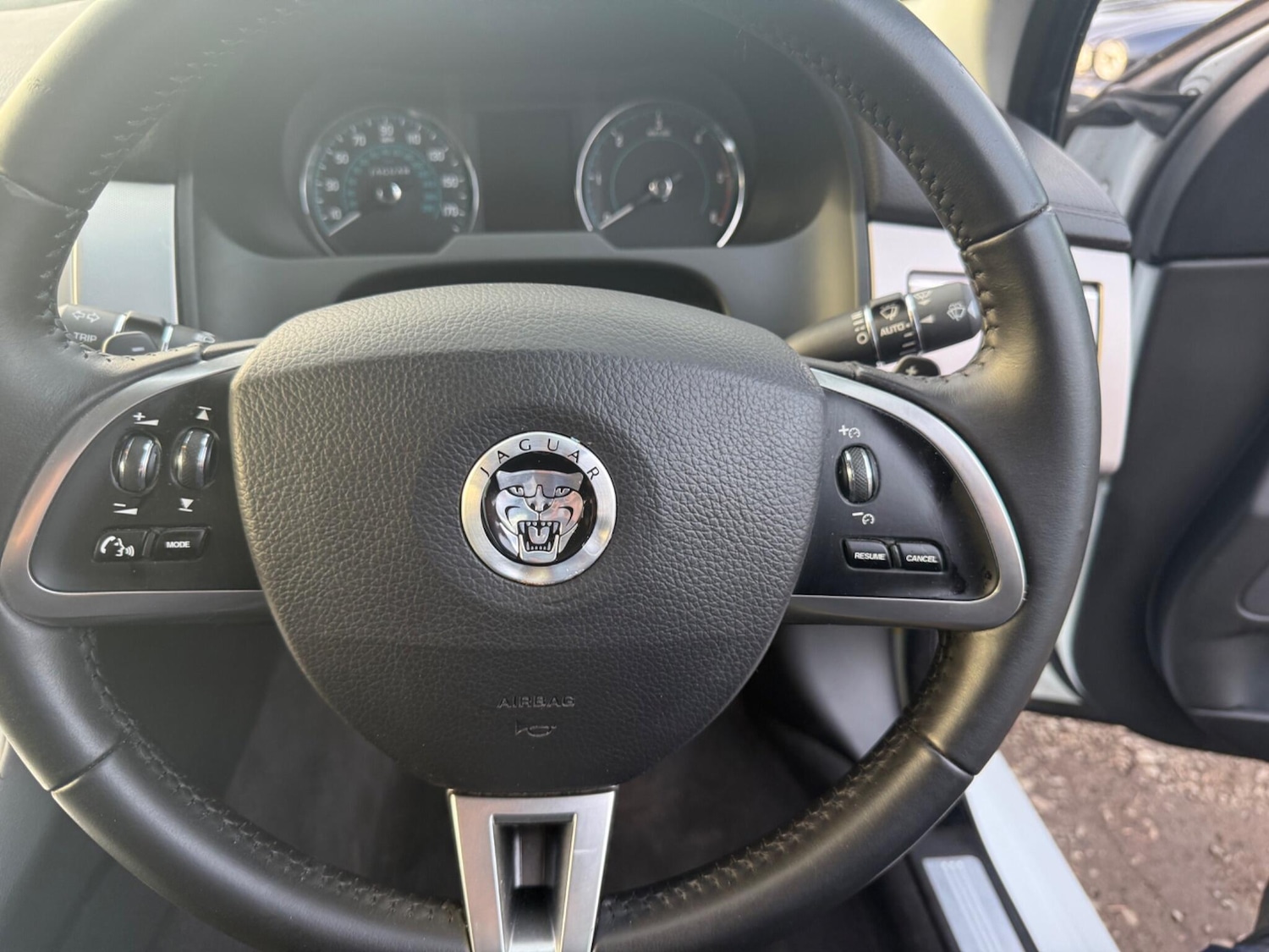 Used Jaguar XF 2011 for sale - 78043788: Photo 25