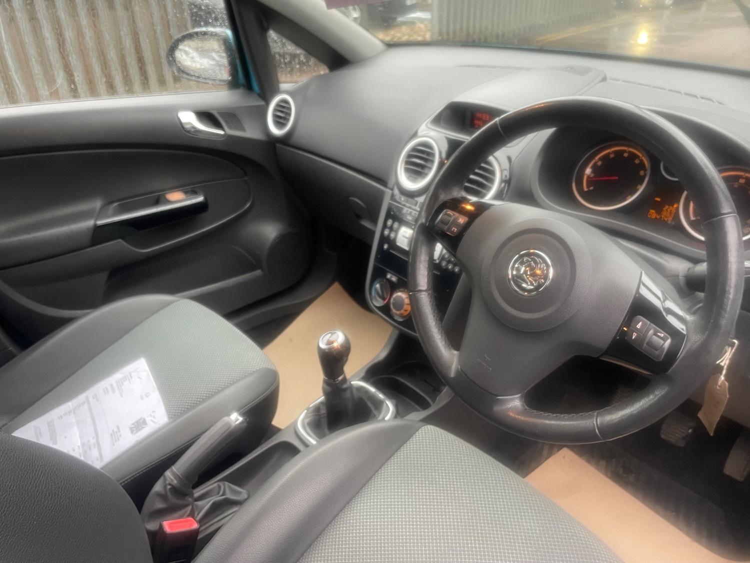 Used Vauxhall Corsa 2010 for sale - 78002154: Photo 3