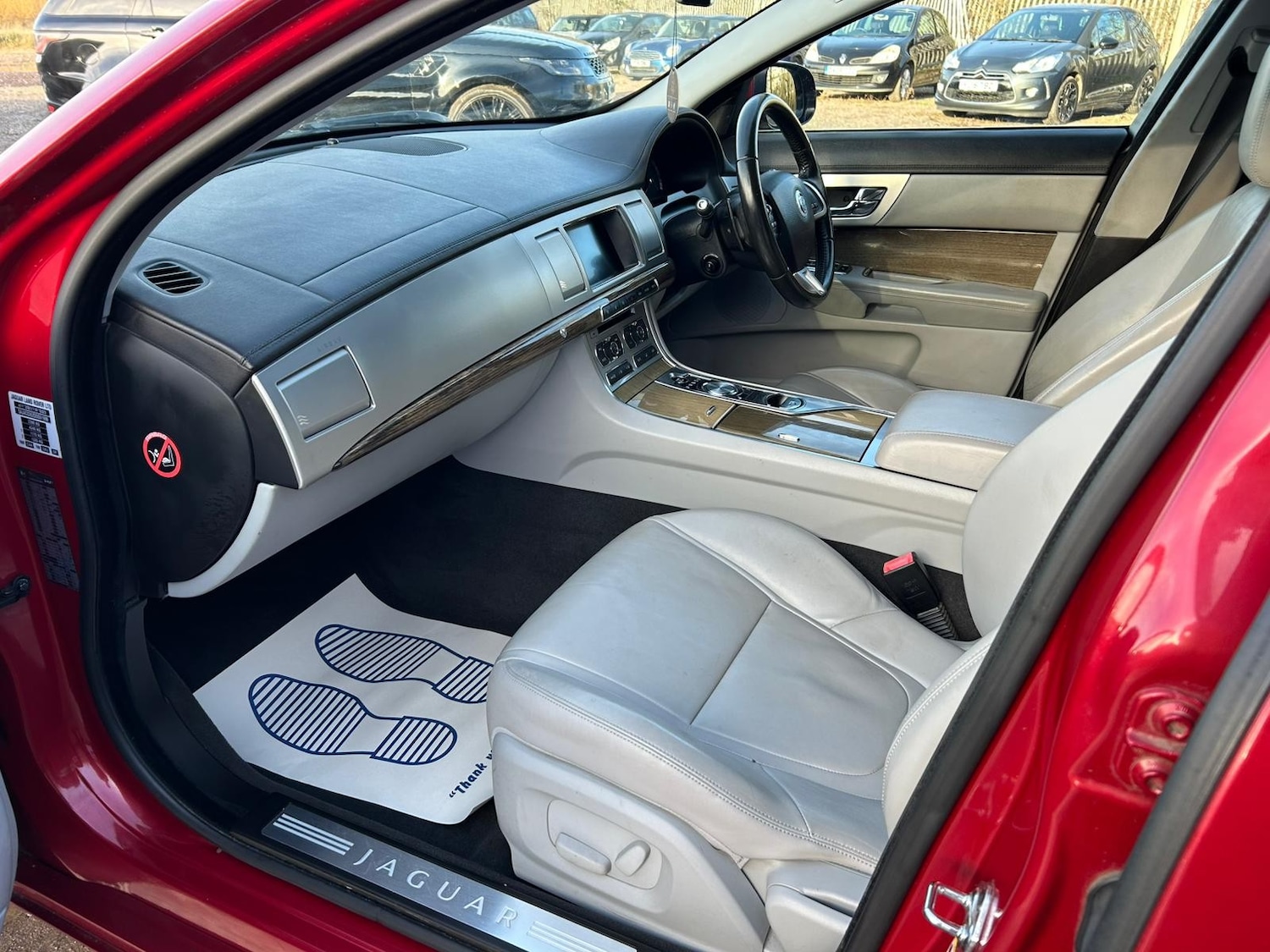 Used Jaguar XF 2013 for sale - 77966459: Photo 10