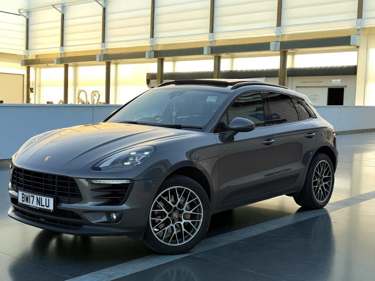 Used Porsche Macan 2017 for sale - 77879292: Photo 1