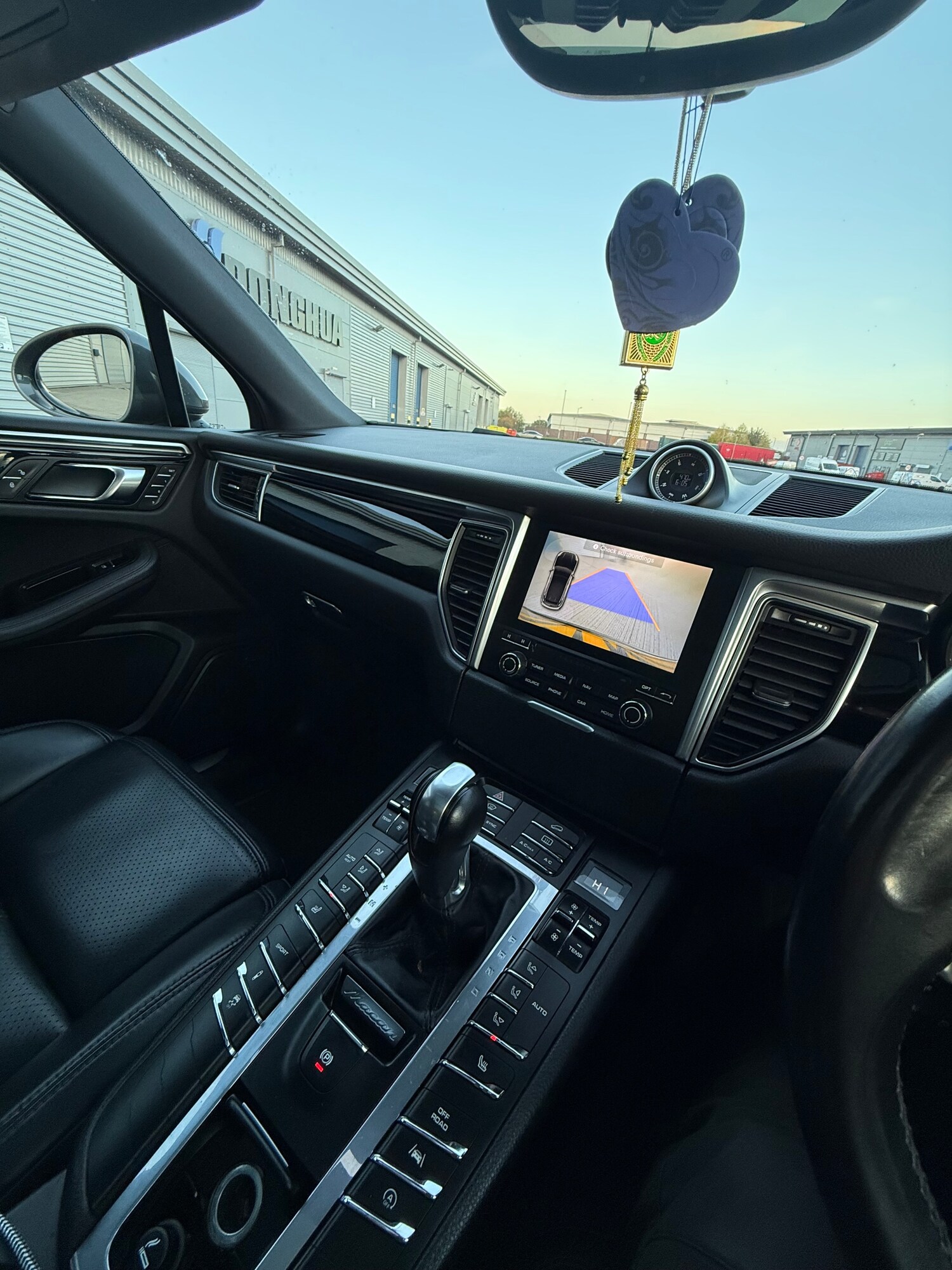 Used Porsche Macan 2017 for sale - 77879292: Photo 19