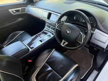 Used Jaguar XF 2015 for sale - 78986817: Photo