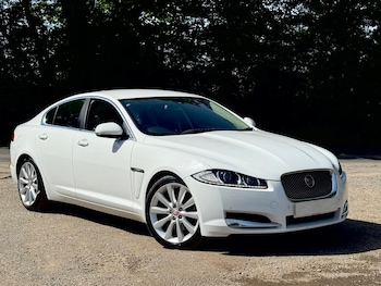 Used Jaguar XF 2015 for sale - 78986817: Photo