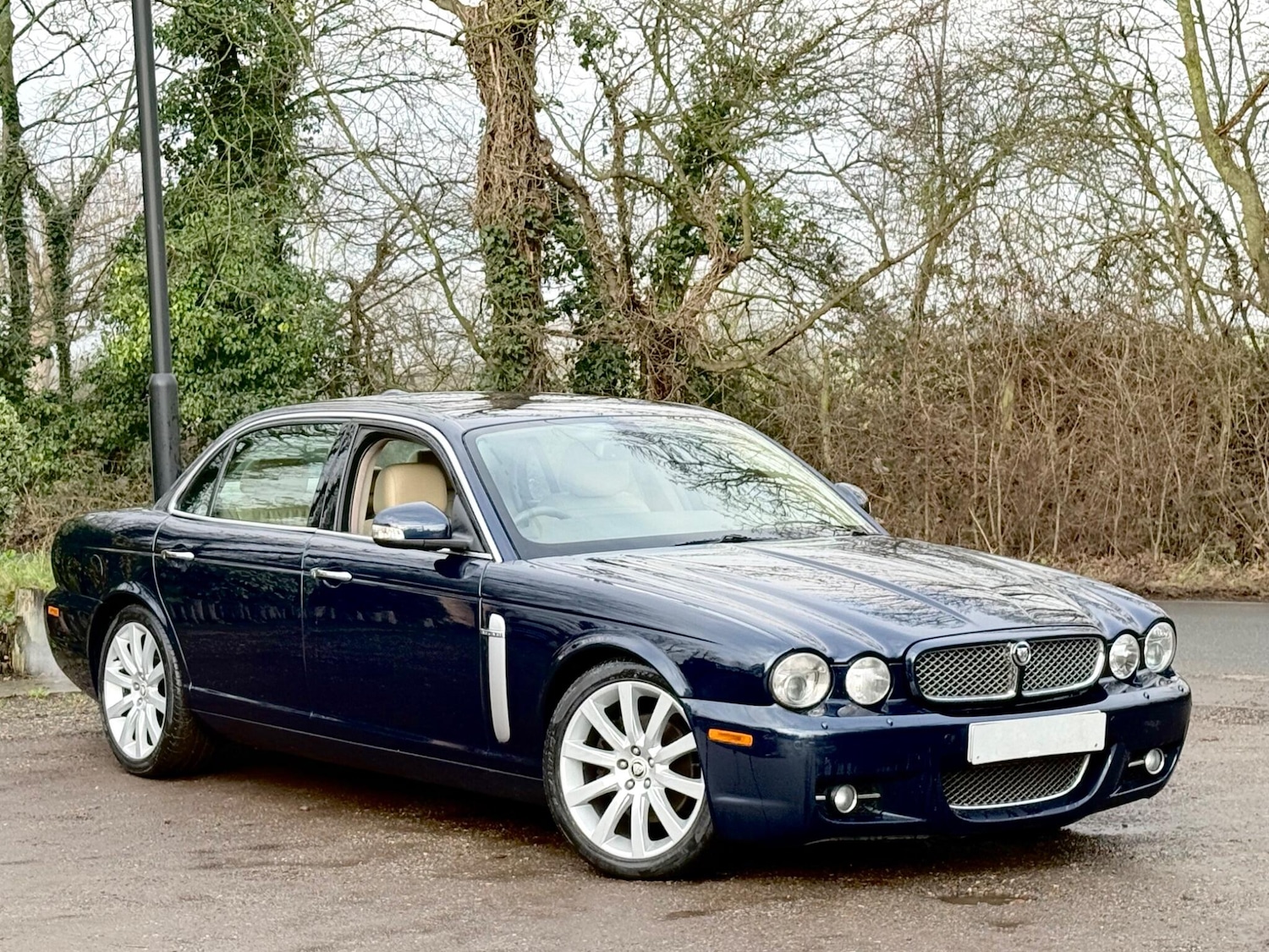 Used Jaguar XJ 2025 for sale - 78043774: Photo 4