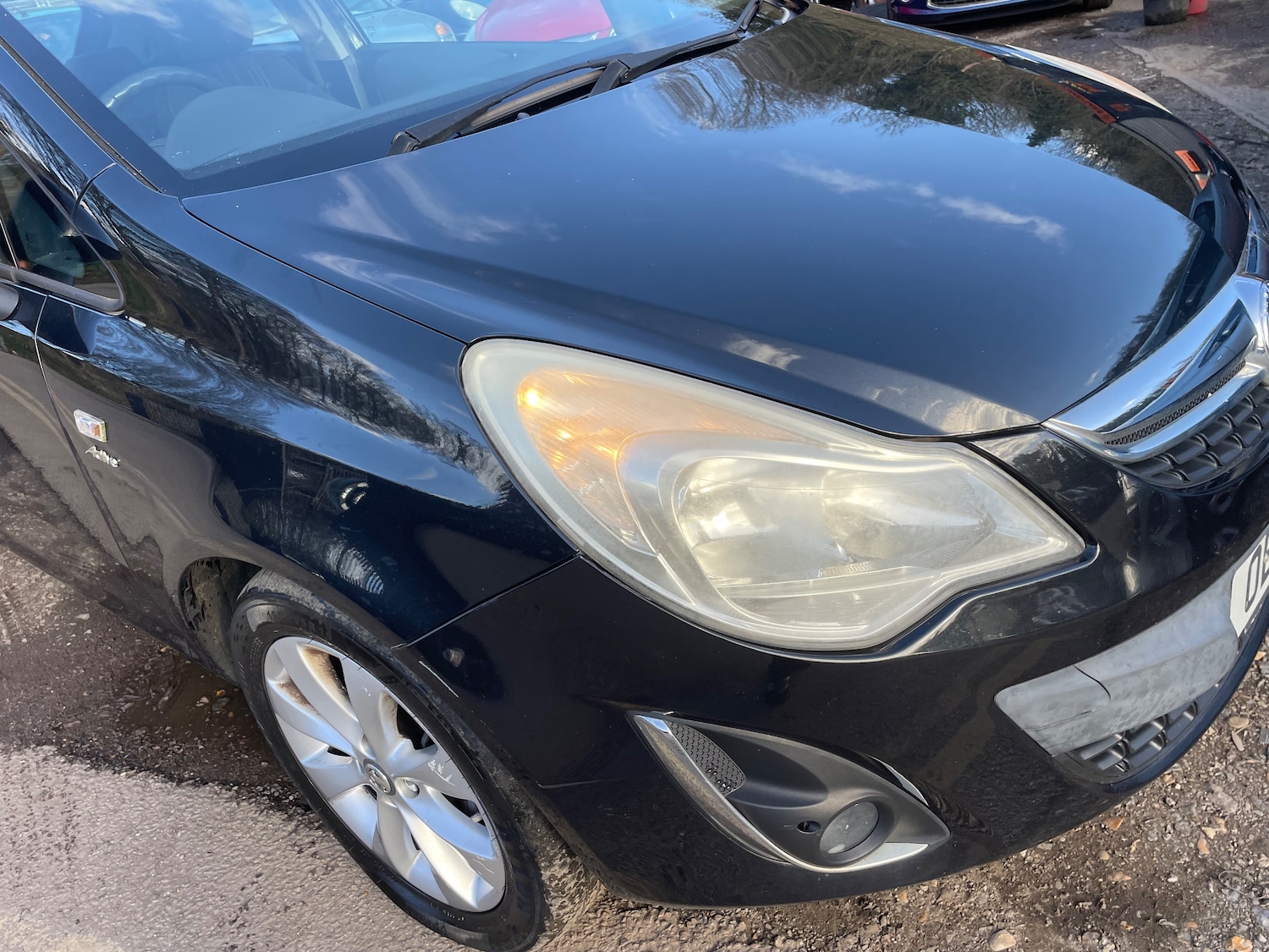 Used Vauxhall Corsa 2012 for sale - 78022525: Photo 2