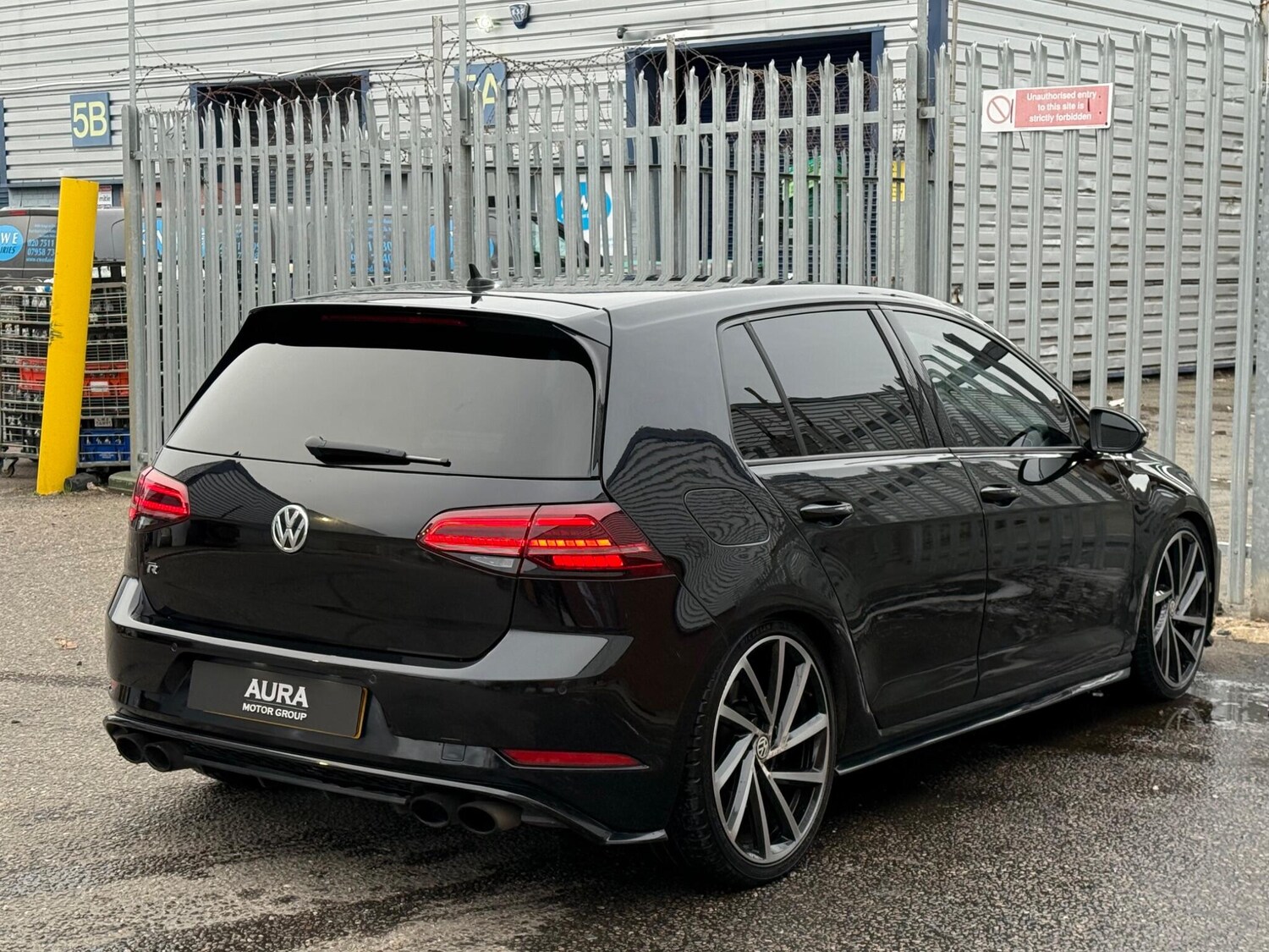 Used Volkswagen Golf 2017 for sale - 77966507: Photo 11