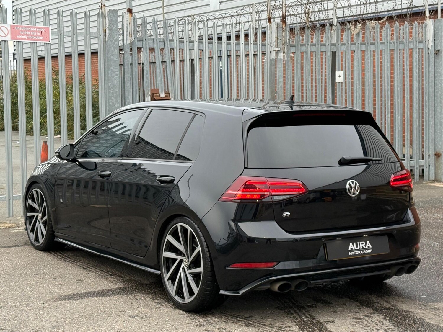 Used Volkswagen Golf 2017 for sale - 77966507: Photo 12