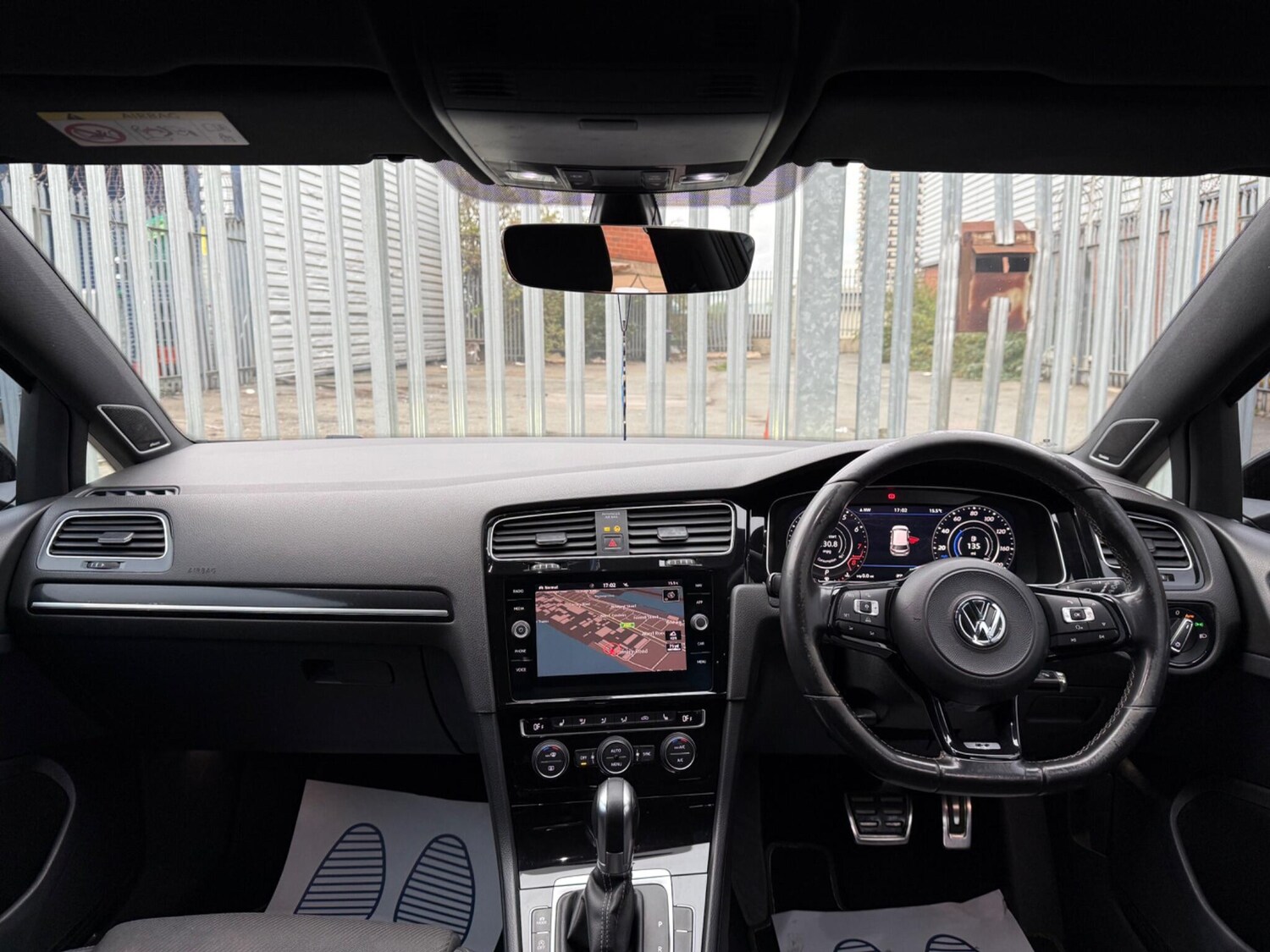 Used Volkswagen Golf 2017 for sale - 77966507: Photo 16