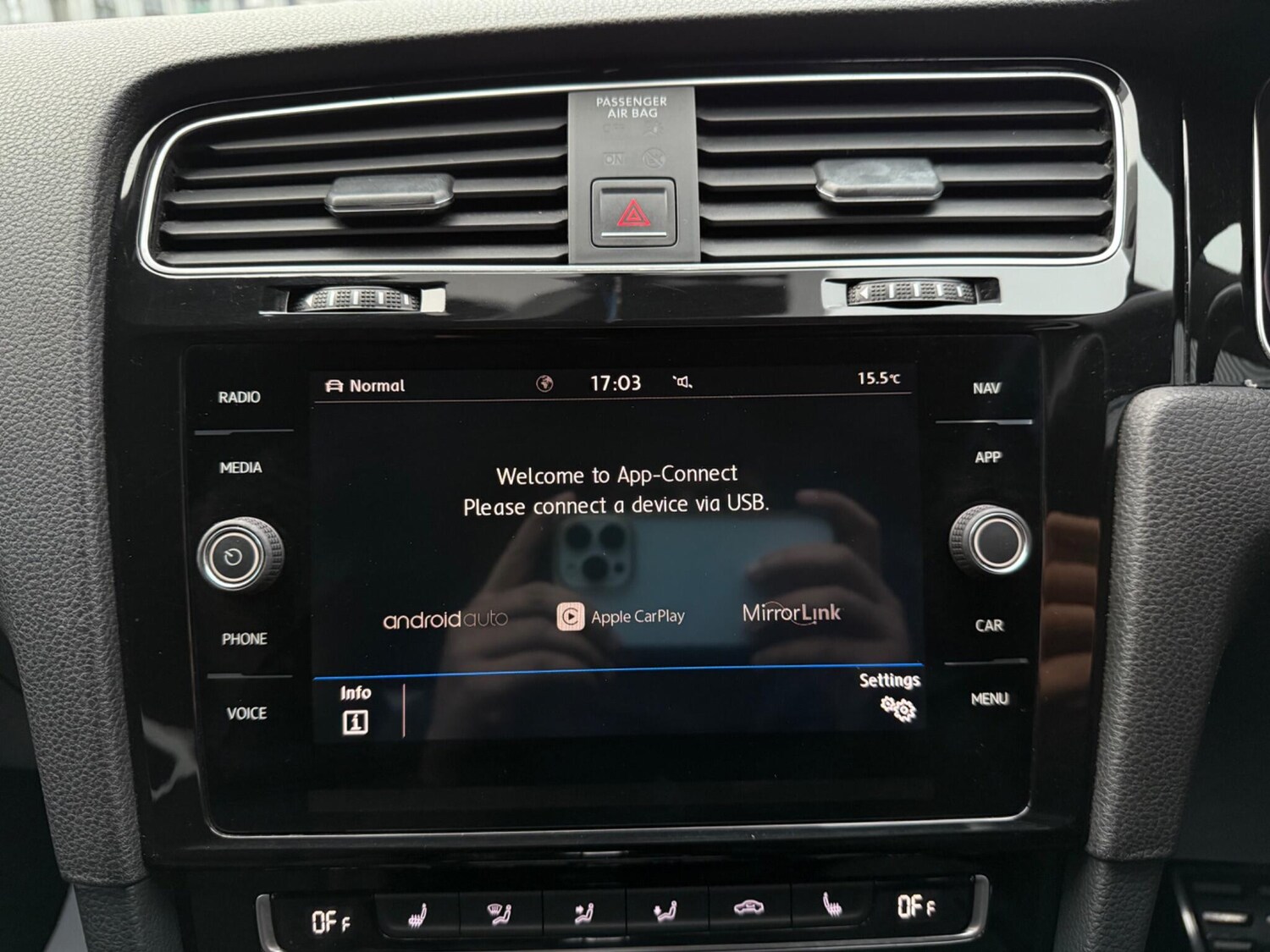 Used Volkswagen Golf 2017 for sale - 77966507: Photo 25