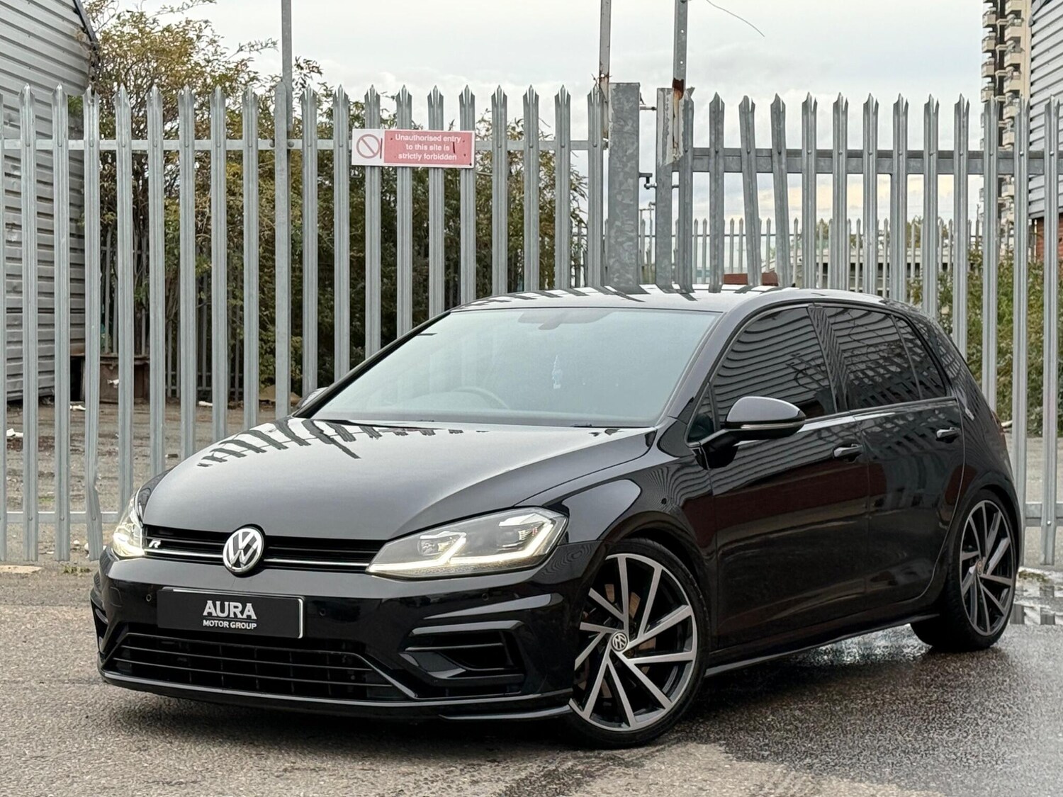 Used Volkswagen Golf 2017 for sale - 77966507: Photo 4