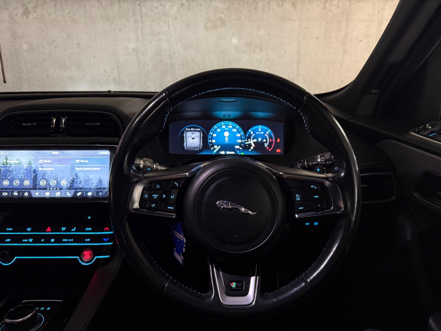 Used Jaguar F-Pace 2016 for sale - 77966481: Photo 23