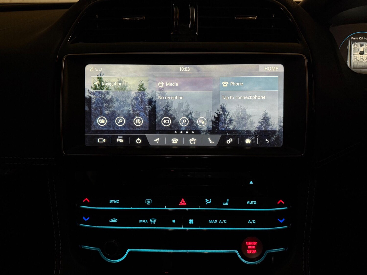 Used Jaguar F-Pace 2016 for sale - 77966481: Photo 24