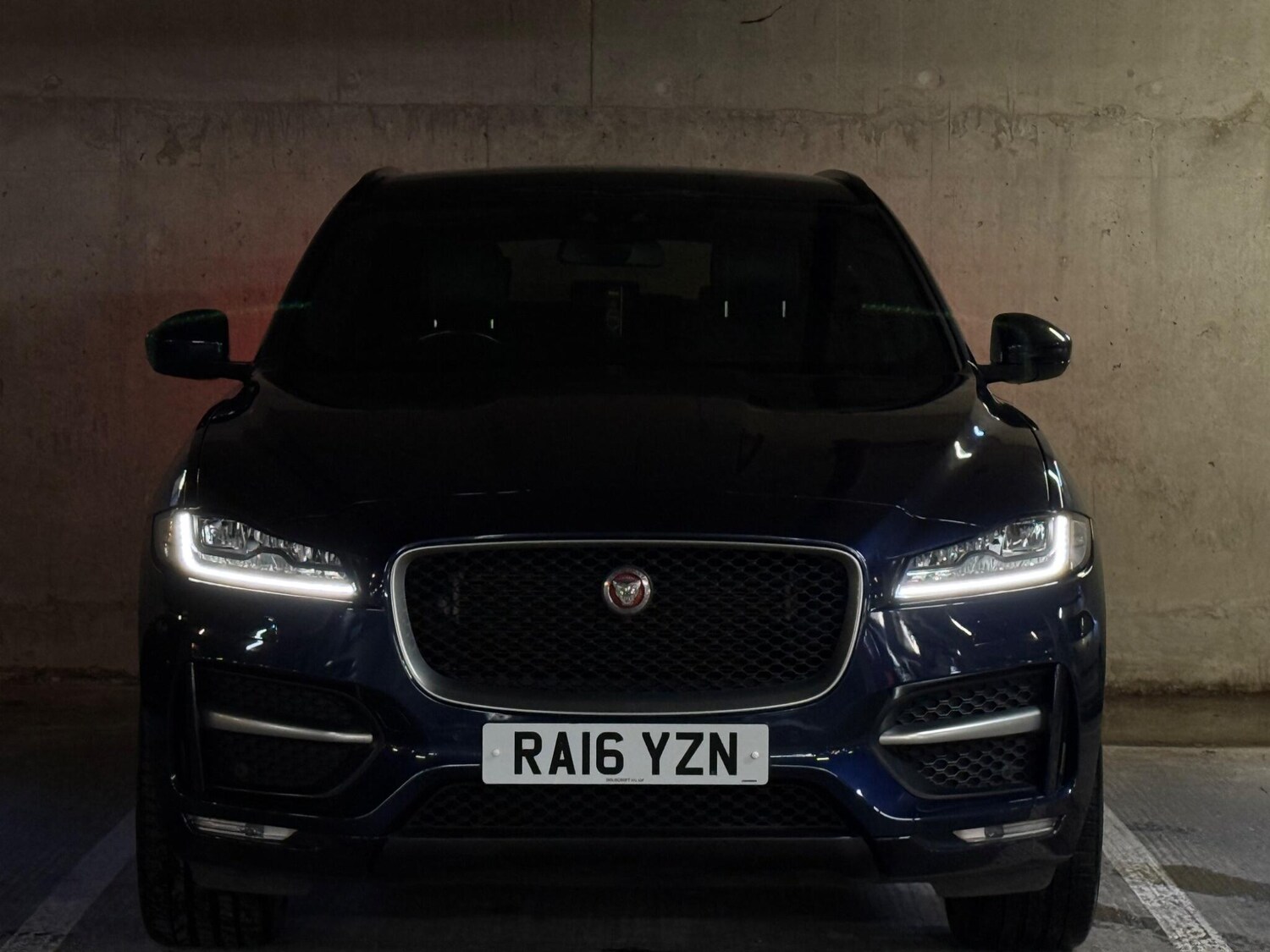 Used Jaguar F-Pace 2016 for sale - 77966481: Photo 9
