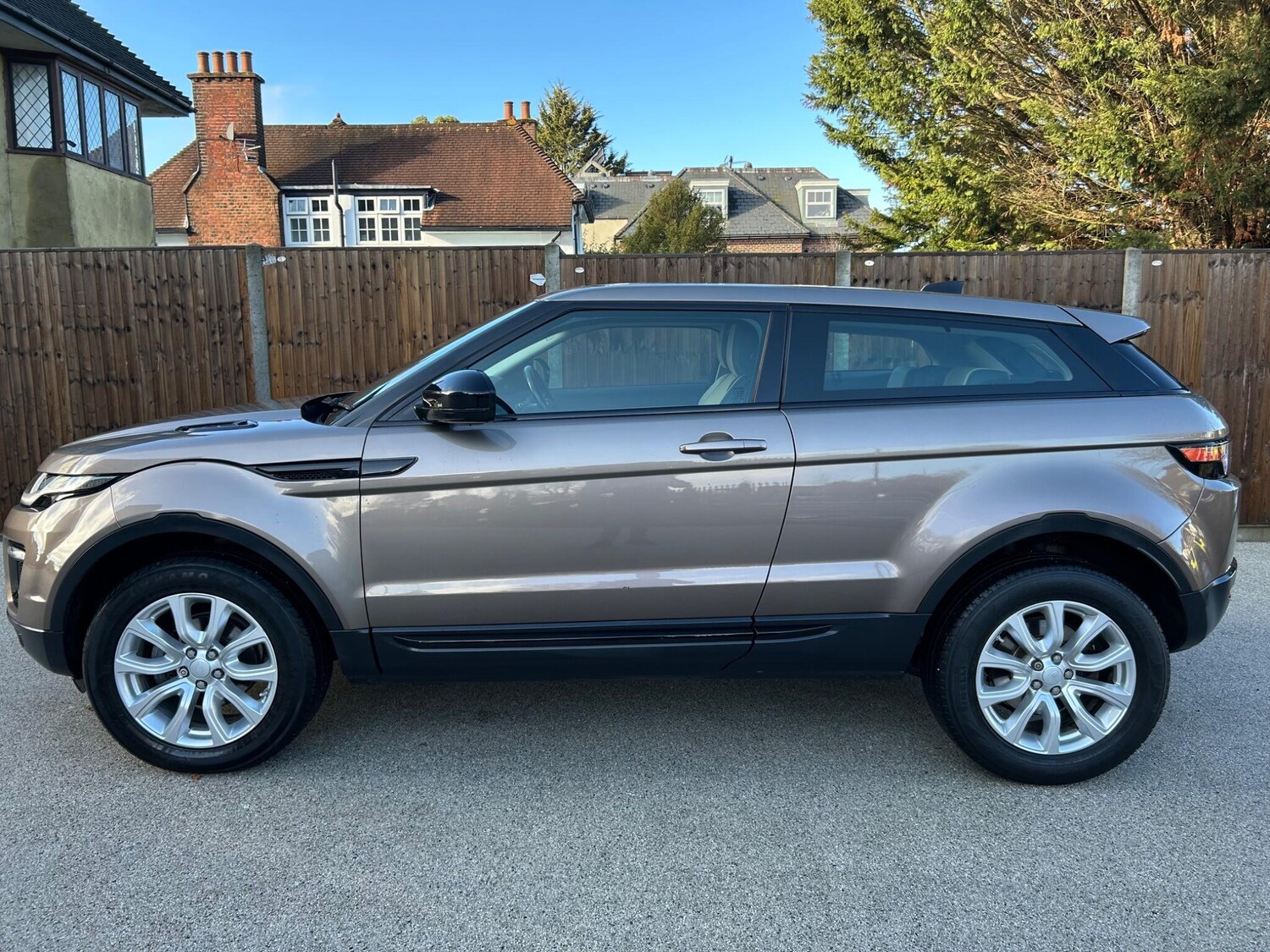 Used Land Rover Range Rover Evoque 2017 for sale - 78002095: Photo 11