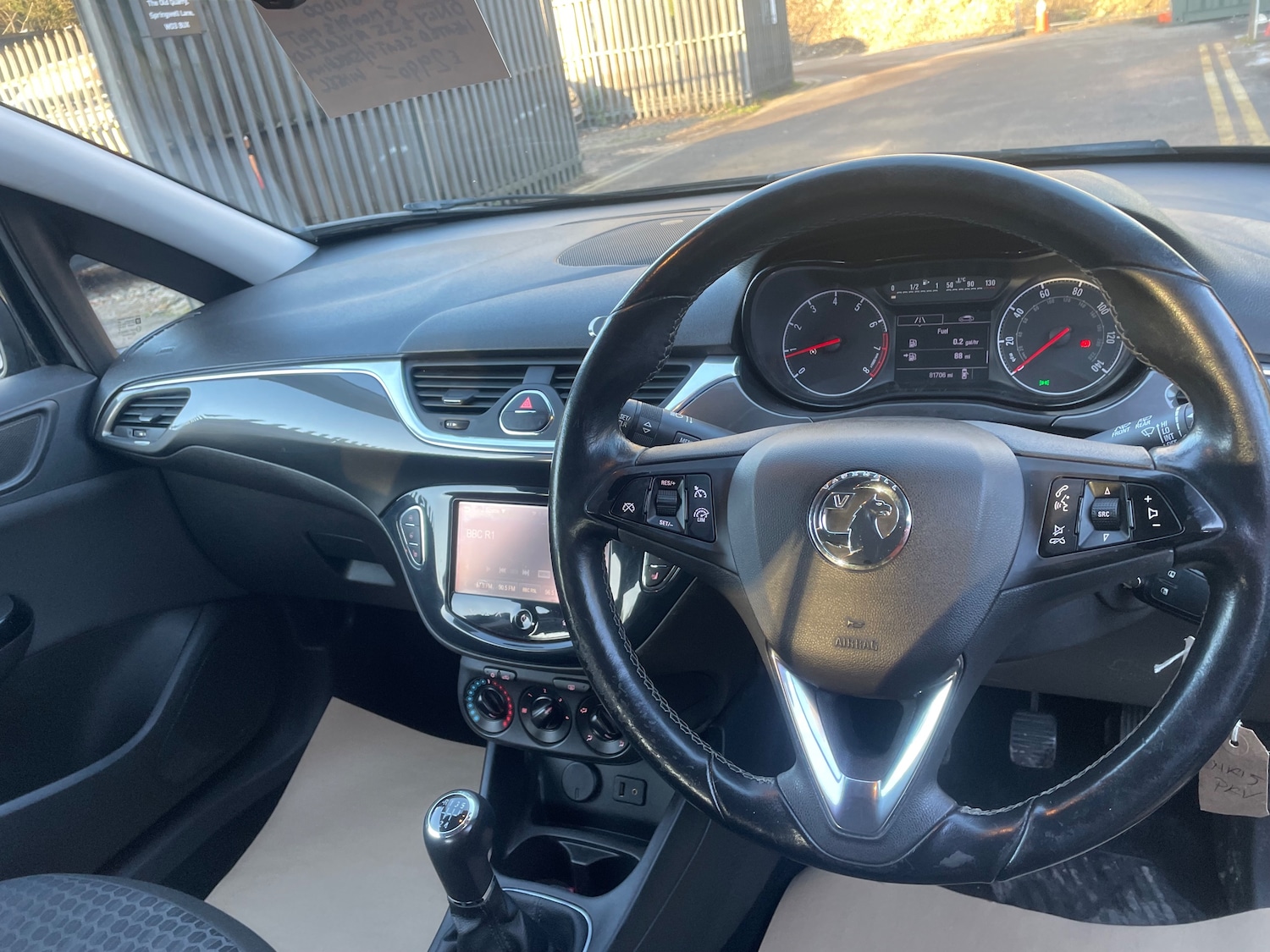 Used Vauxhall Corsa 2015 for sale - 78009405: Photo 2