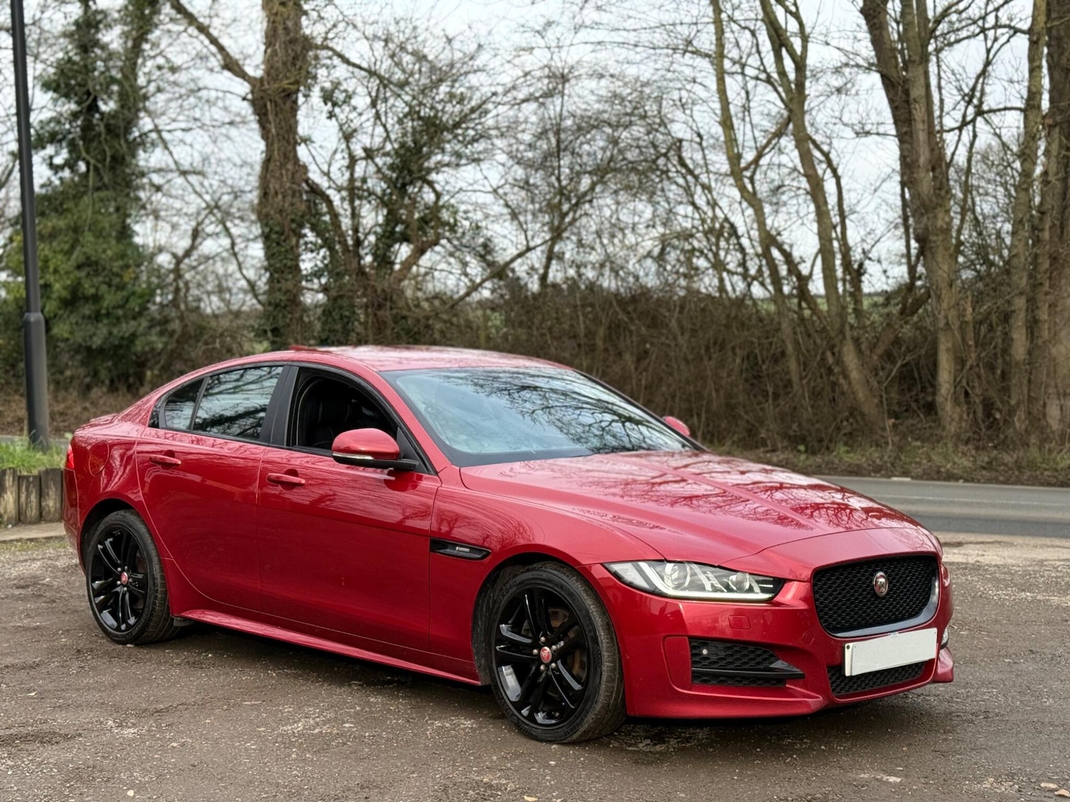 Used Jaguar XE 2017 for sale - 78043782: Photo 4