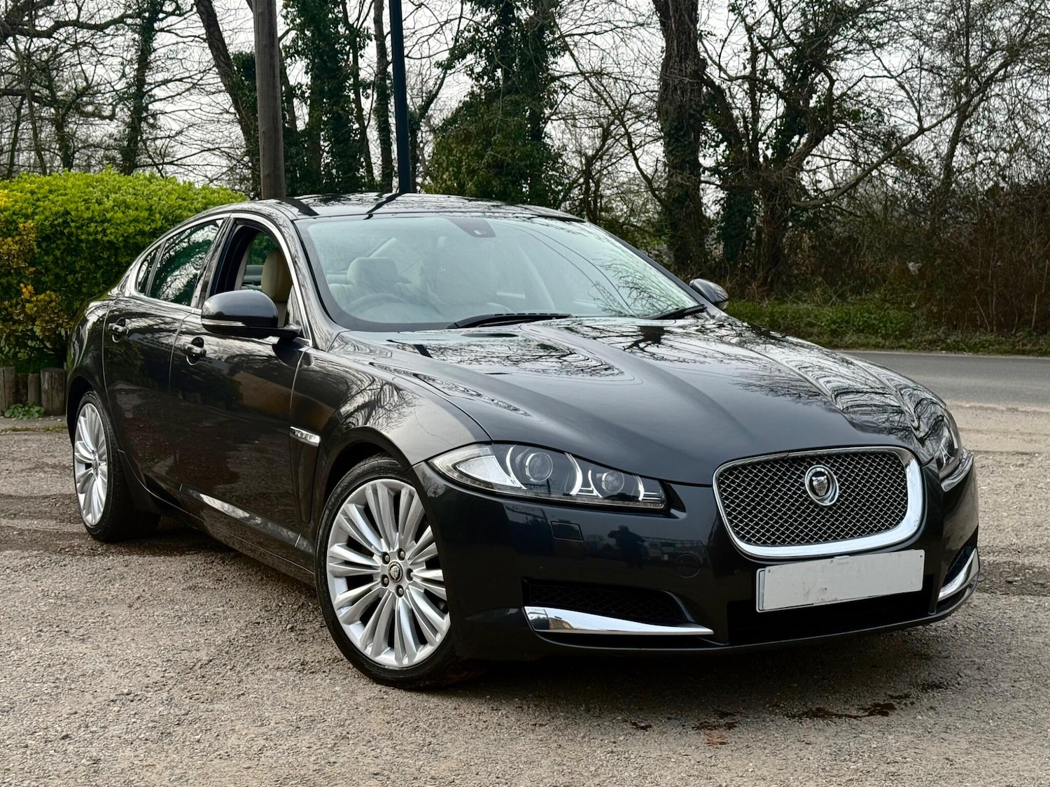 Used Jaguar XF 2012 for sale - 78043775: Photo 3