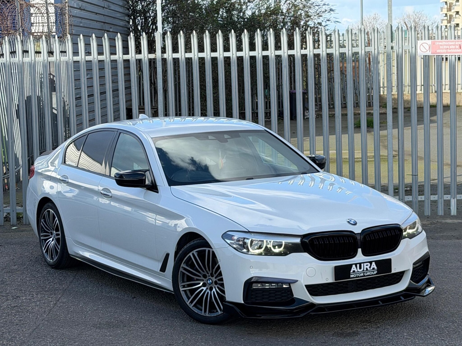 Used BMW 5 Series 2017 for sale - 77966387: Photo 2