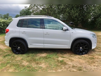 Used Volkswagen Tiguan 2011 for sale - 79064394: Photo