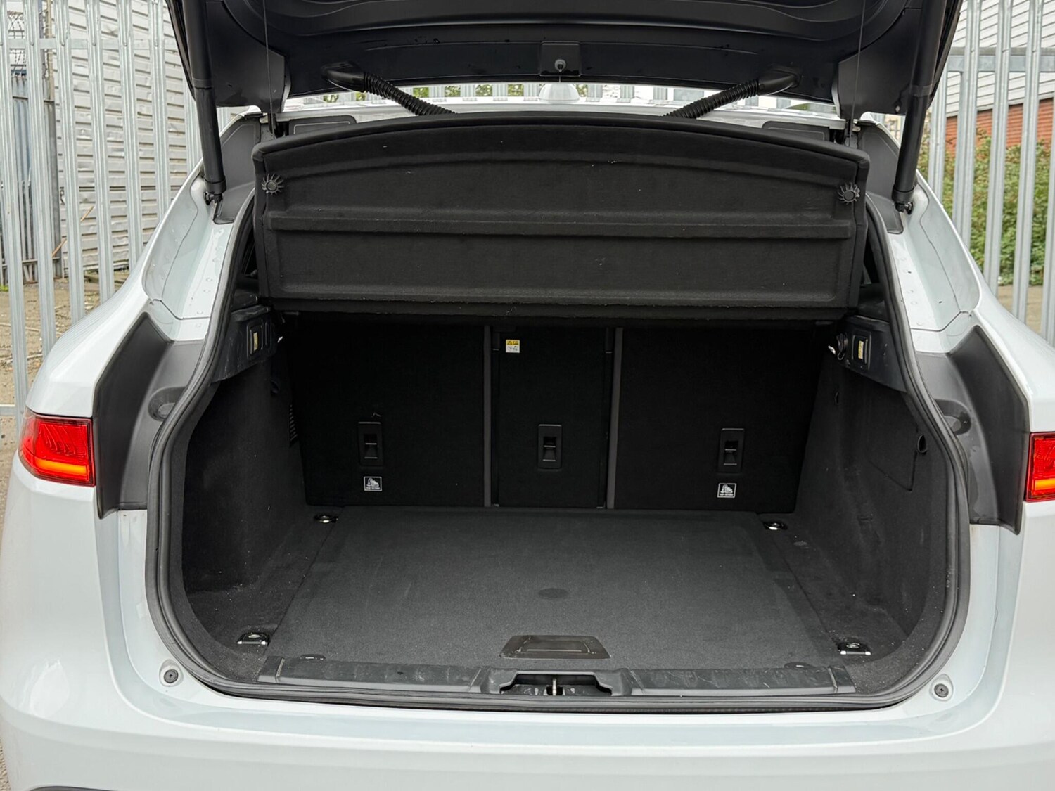 Used Jaguar F-Pace 2017 for sale - 78124931: Photo 14