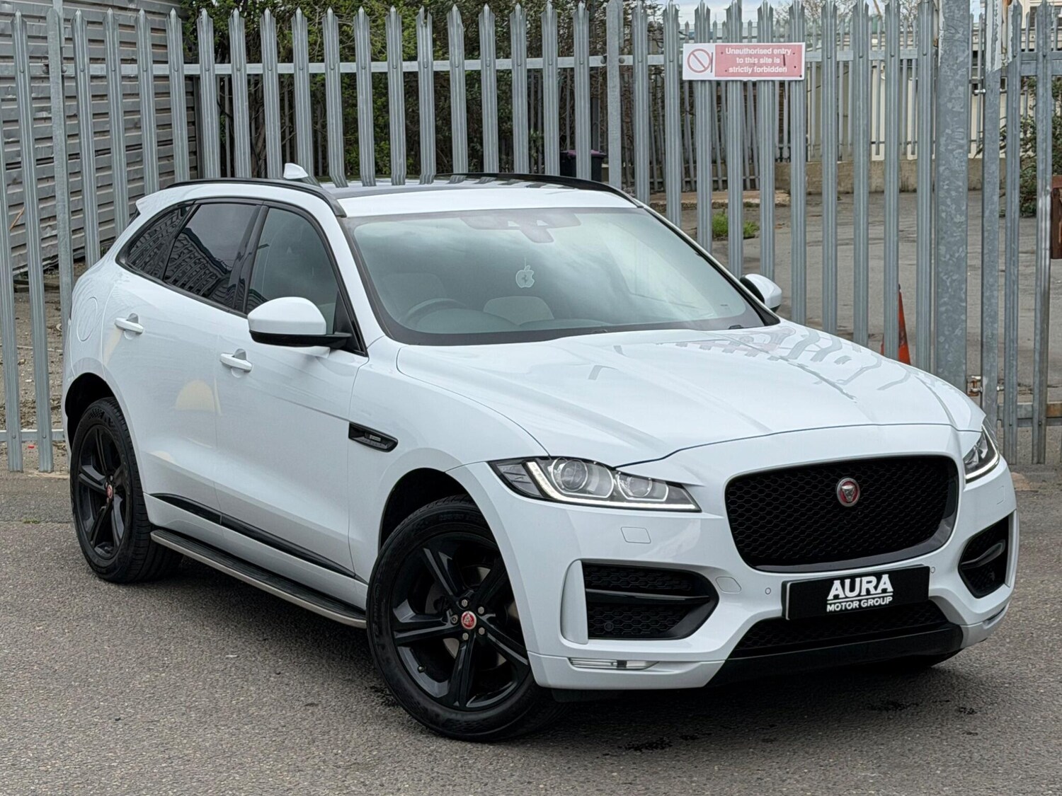Used Jaguar F-Pace 2017 for sale - 78124931: Photo 3