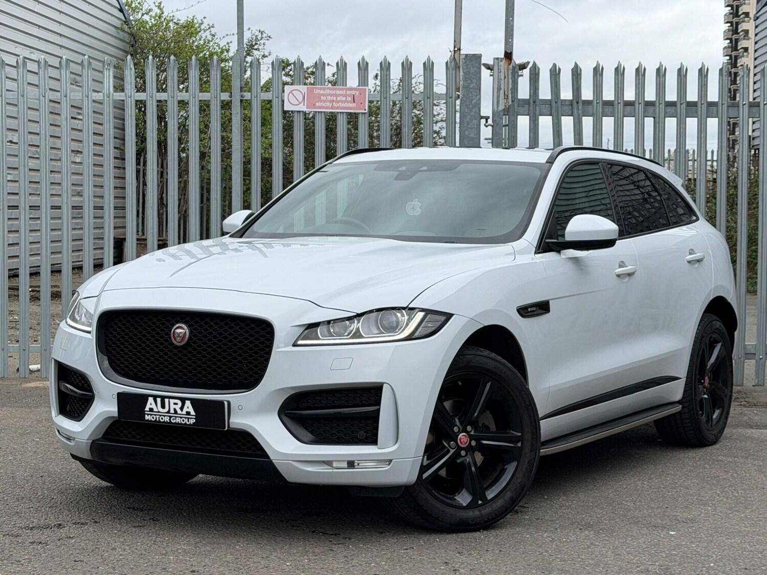 Used Jaguar F-Pace 2017 for sale - 78124931: Photo 4