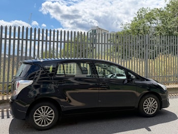 Used Toyota Verso 2016 for sale - 79073285: Photo