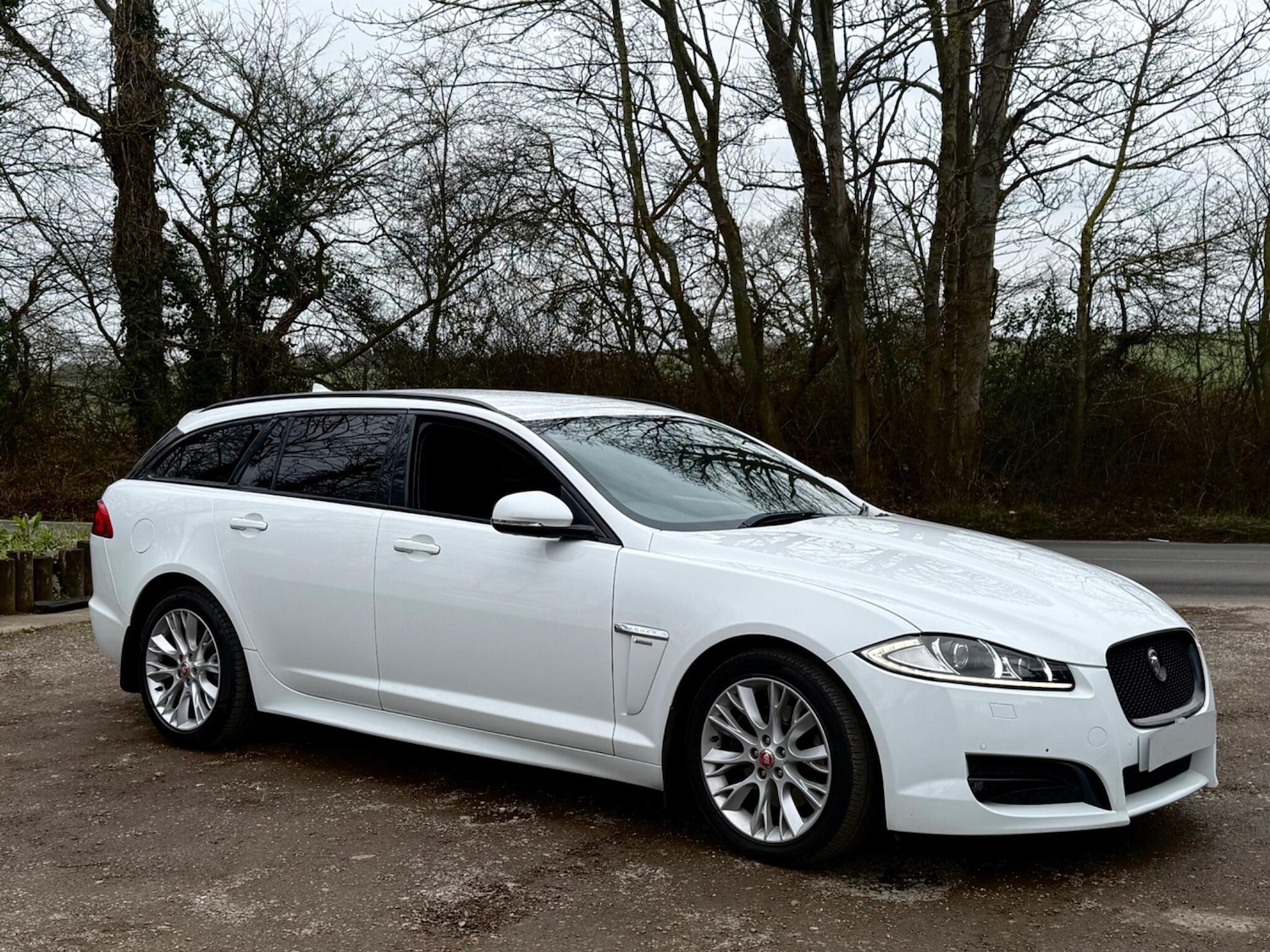 Used Jaguar XF 2014 for sale - 78043781: Photo 4