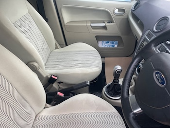 Used Ford Fusion 2010 for sale - 78022623: Photo