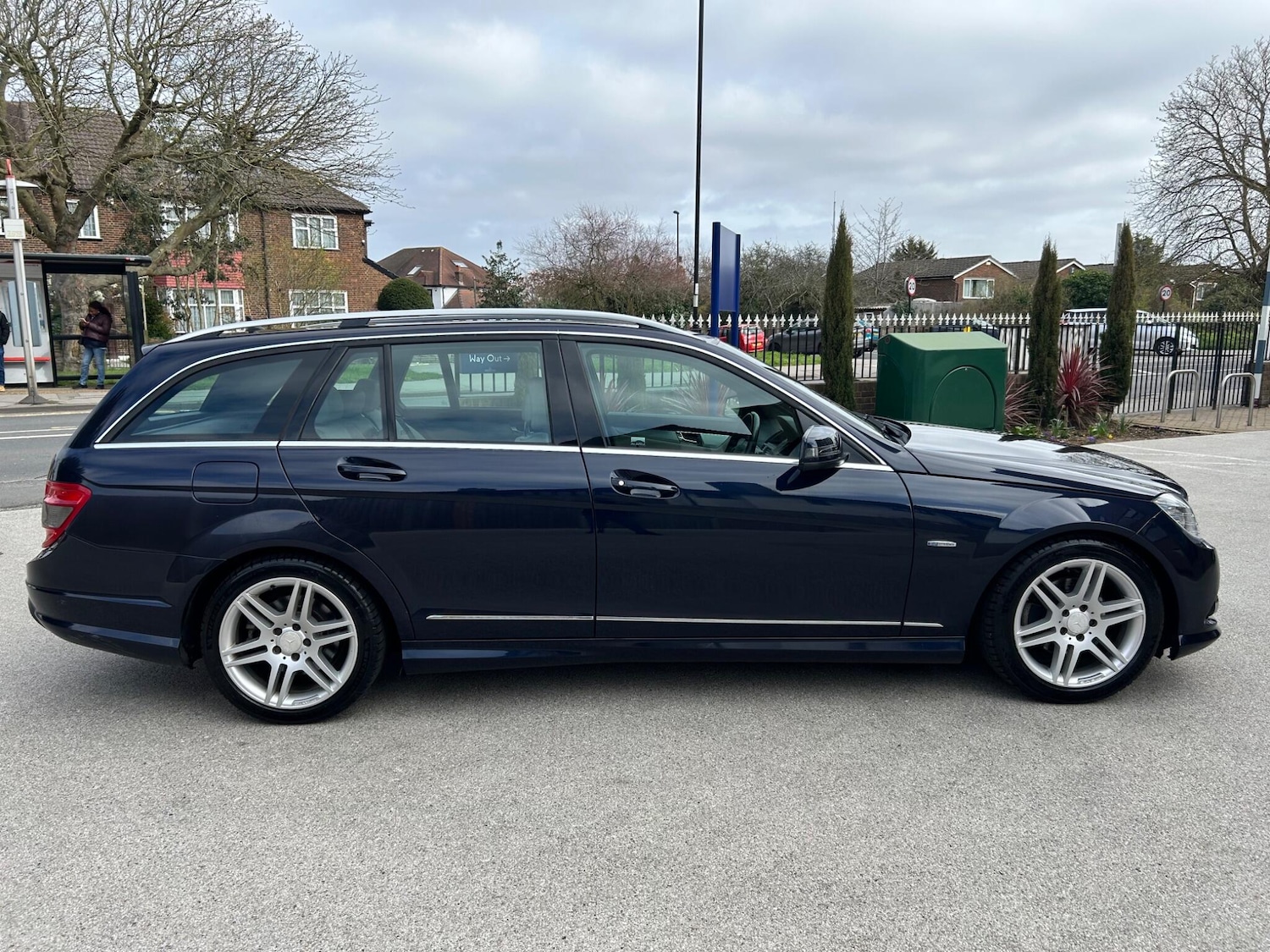 Used Mercedes-Benz C Class 2010 for sale - 78002100: Photo 5